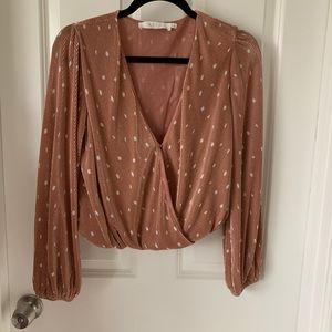 ASTR the Label pleated polka dot wrap top M